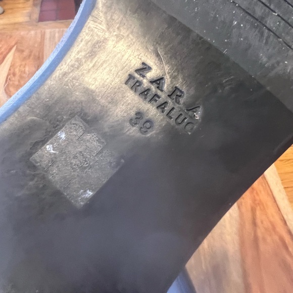 Zara s used once ankle boots size 8 - Picture 10 of 10